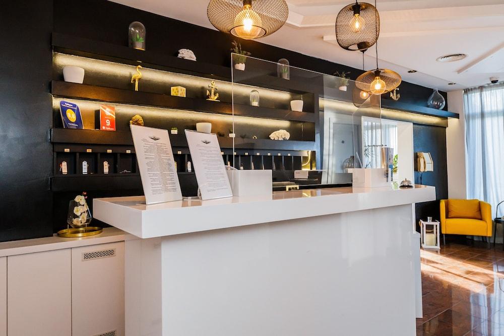 Hotel Villa Zarko Kaštel Stari Extérieur photo