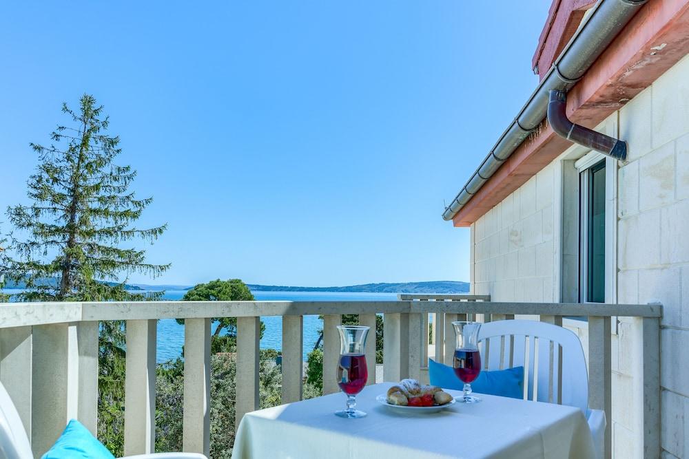 Hotel Villa Zarko Kaštel Stari Extérieur photo